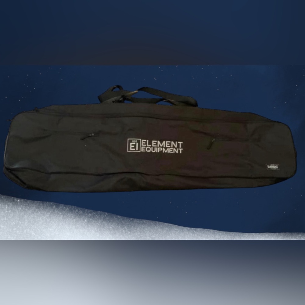 NWOT. Element Equipment Bag with Shoulder Strap and Gear Pockets(KY1145)